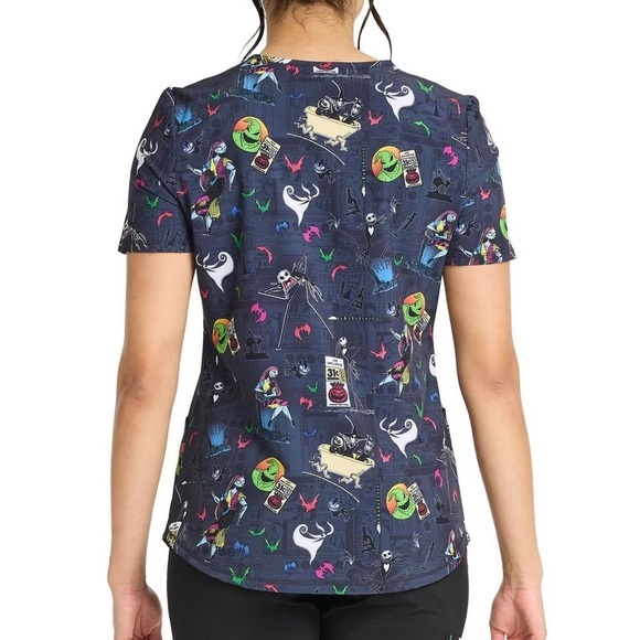 NWT Disney The Night Before Christmas Women’s V-Neck Scrub Top Halloween - Picture 2 of 7